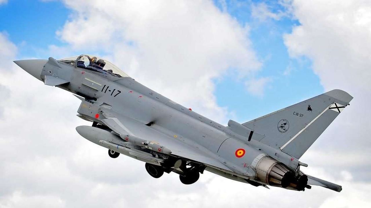 إسبانيا تعتزم إرسال 4 مقاتلات وعشرات العساكر إلى بلغاريا في إطار مهمة تابعة للناتو