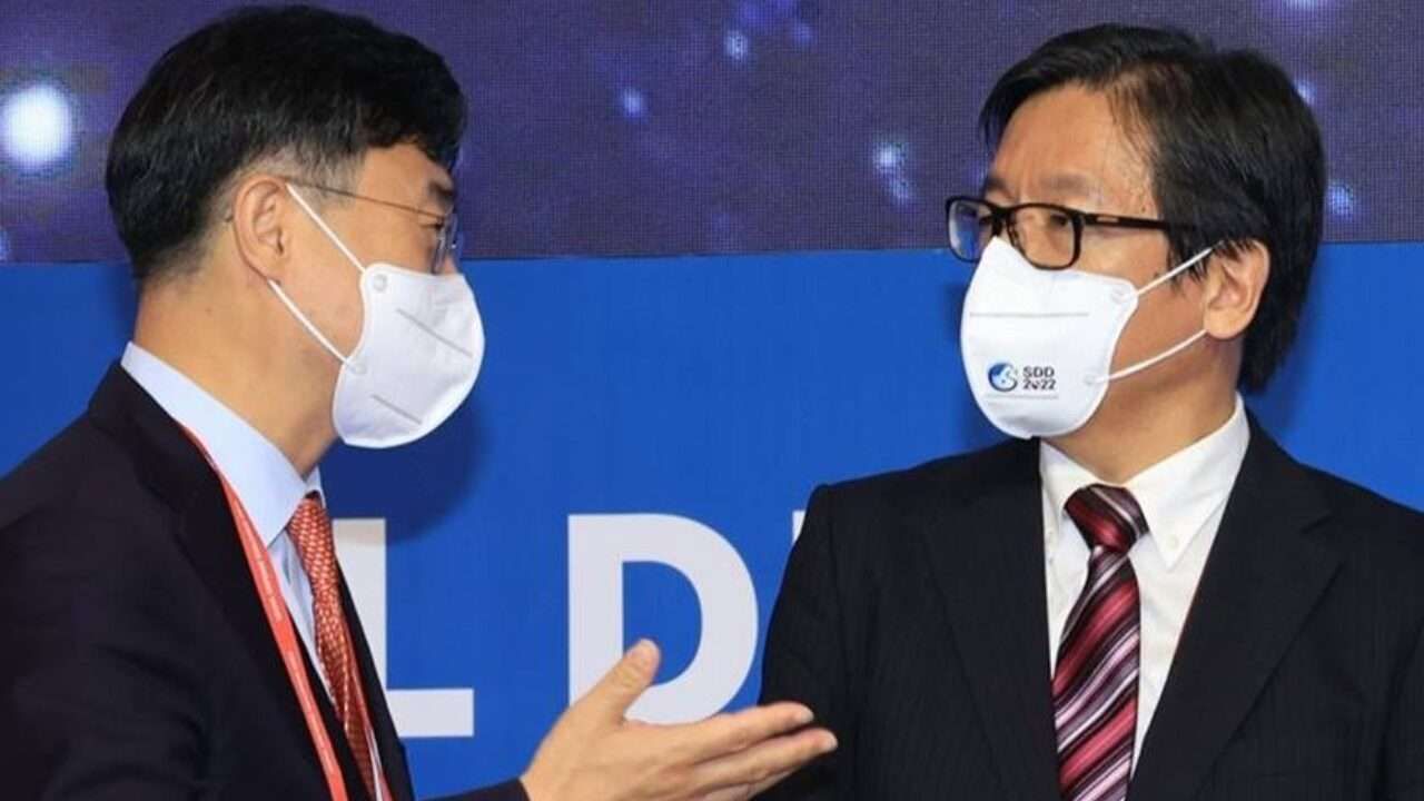 كوريا واليابان تعقدان محادثات دفاعية رفيعة المستوى للمرة الأولى في 6 سنوات في ظل تصاعد التهديدات الكورية