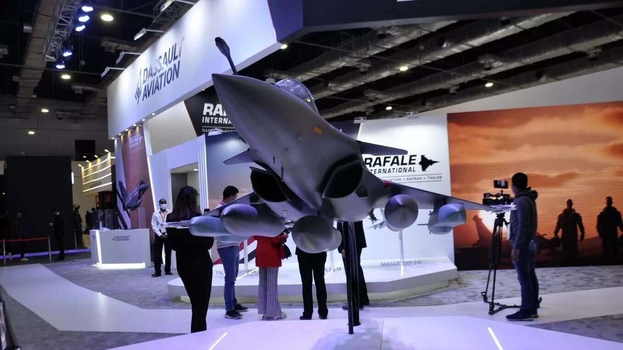 العراق يخطط لضم مقاتلات "رافال" الفرنسية... ما هي قدرات قواته الجوية وترتيبها عالميا؟