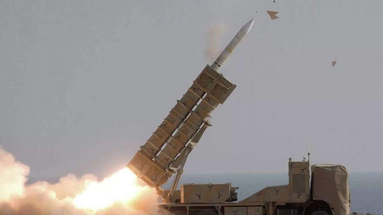 وزير الدفاع الإيراني يؤكد سعي بلاده لتزويد كل أسلحتها بمنظومات حديثة