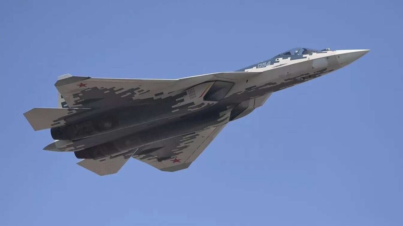 "روستيخ" تكشف عن تحسين الكفاءة القتالية لمقاتلات "سو-57"