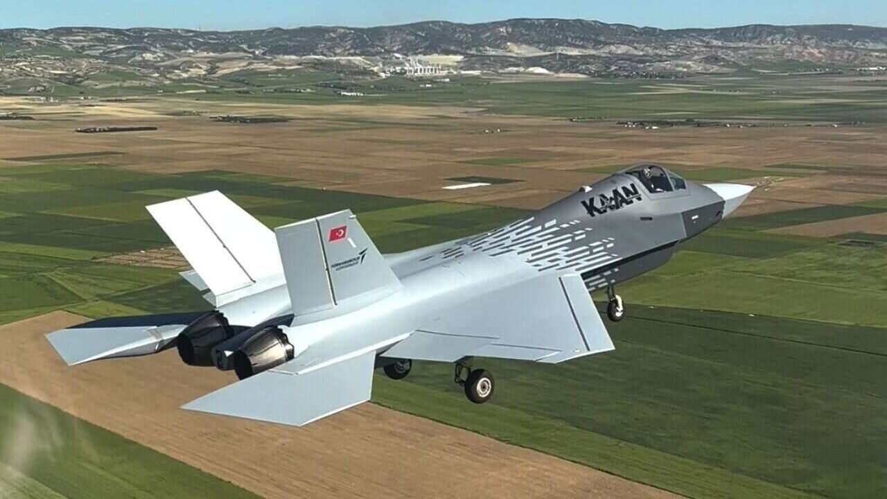 الطائرة المقاتلة التركية "قآن" تجري ثاني طلعة جوية بنجاح