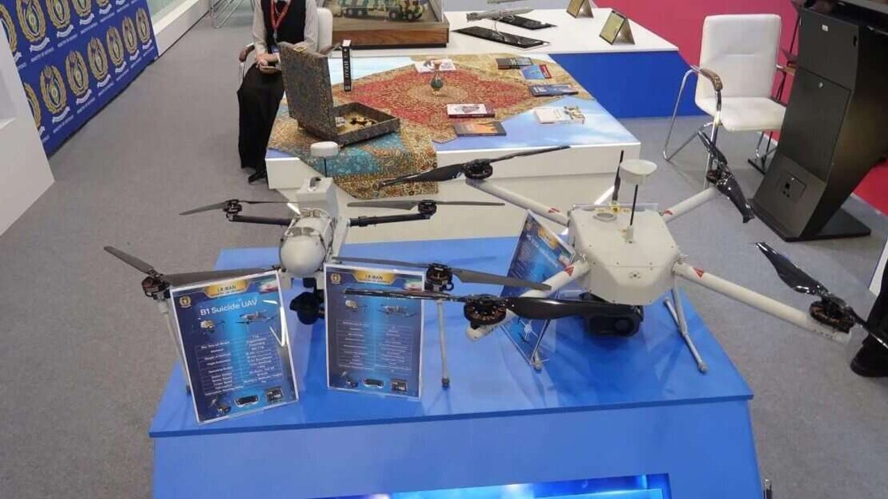 إيران تكشف عن طائرة انتحارية جديدة: B1 Suicide UAV