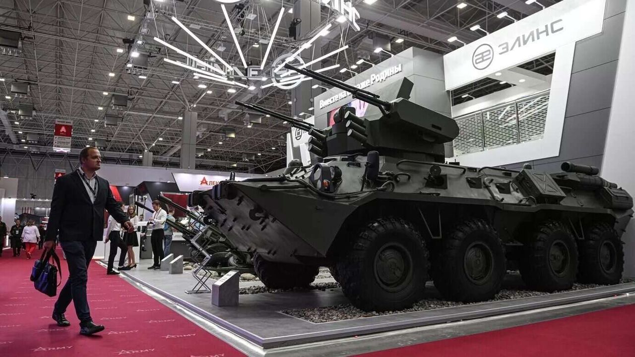 روسيا تعرض أسلحة جديدة لأول مرة في أفريقيا