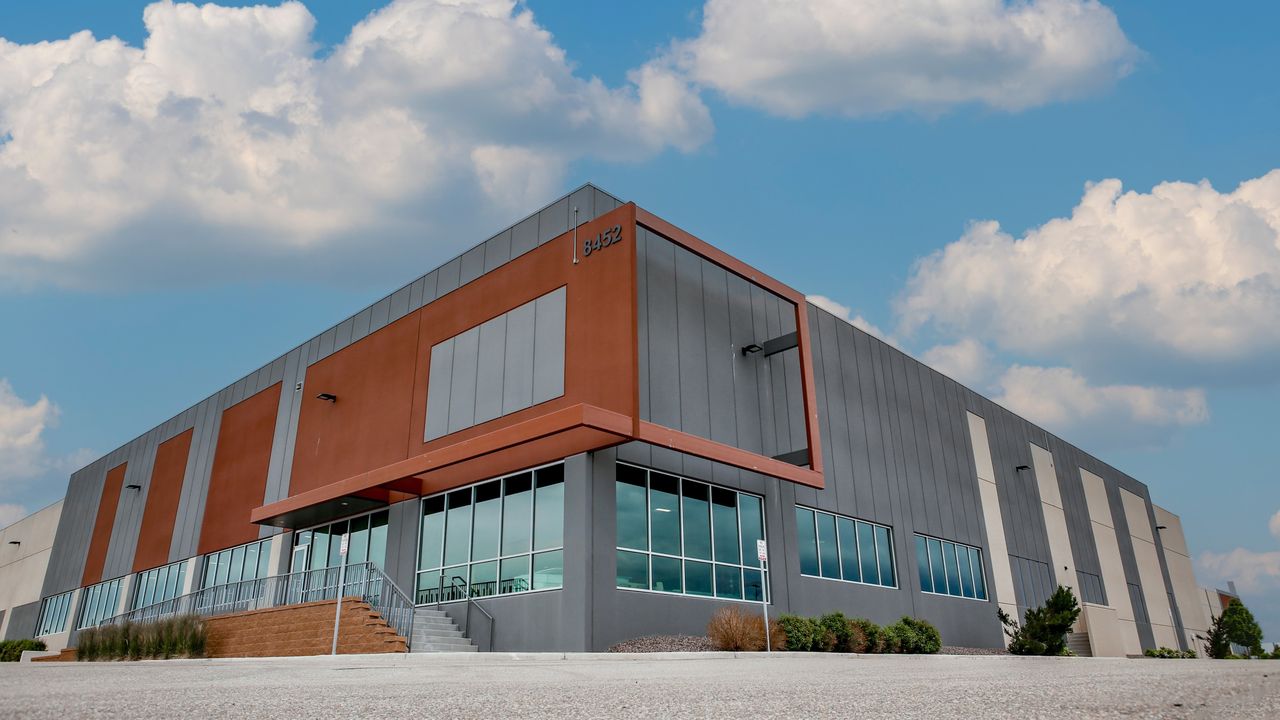 نورثروب غرومان تفتتح منشأة جديدة لتعزيز قدرات الأنظمة الأرضية