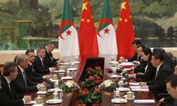 الجزائر والصين توقعان خطة تعاون استراتيجية تمتد حتى 2026