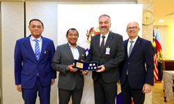 "إس تي إم" التركية تبحث تعزيز التعاون الدفاعي في ماليزيا