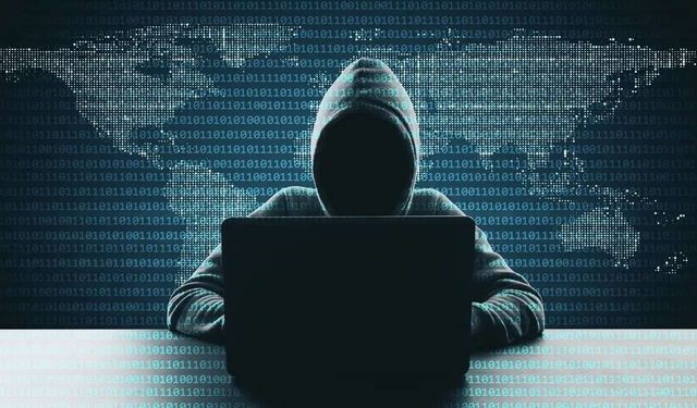 حرب سيبرانية على إيران تطال تطال 100 موقع الكتروني