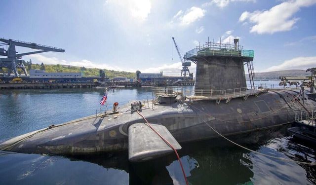 بريطانيا تخطط لتحديث صواريخها النووية