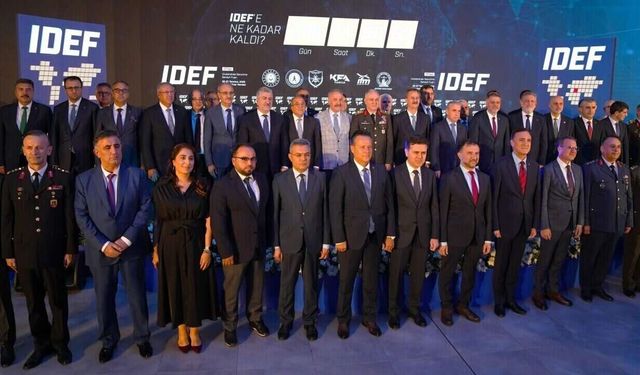 فعالية تقديم الدورة السابعة عشرة لمعرض IDEF 2025 في إسطنبول