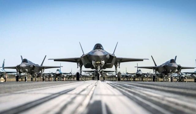 إيطاليا تستثمر 7 مليارات يورو لتوسيع أسطولها الجوي من مقاتلات الشبح "إف-35"