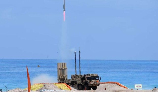الجيش المصري يستعرض قدرات منظومة الدفاع الجوي الألمانية "IRIS-T SLM"