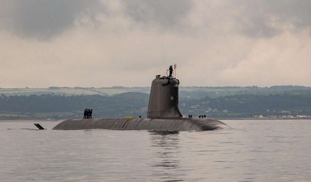 "نافال جروب" تسلّم البحرية الفرنسية الغواصة النووية الثالثة من فئة "باراكودا"