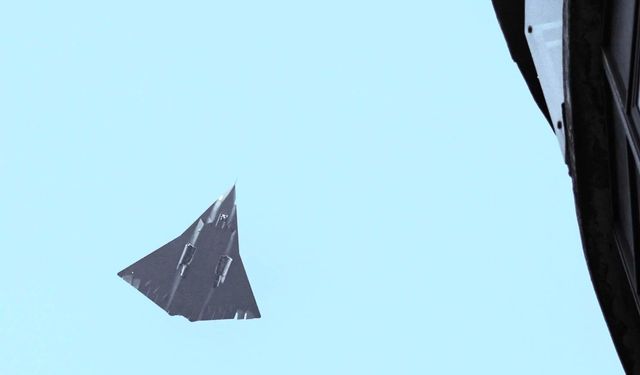 الصين: رصد مقاتلة من الجيل السادس أثناء تحليقها لأول مرة!