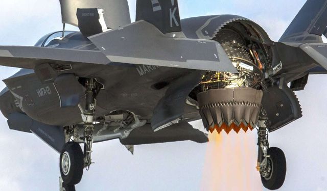 "إف-35 بي" .. كل ما تحتاج لمعرفته عن هذه المقاتلة القادرة على الإقلاع والهبوط العمودي