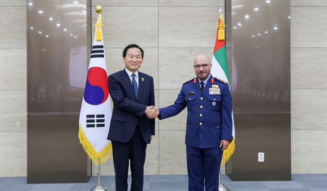 كوريا الجنوبية والإمارات تبحثان التعاون في مجال الدفاع وصناعة الاسلحة