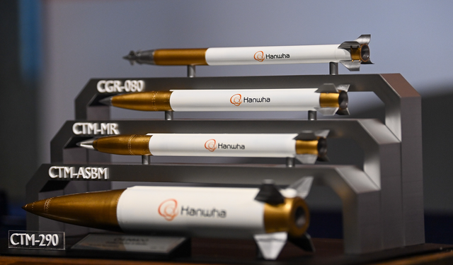 شراكة بولندية-كورية لإنتاج صواريخ راجمات "تشونمو" في بولندا