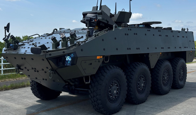 باتريا تسلّم القوات اليابانية أول ناقلة جند مدرعة من طراز "Patria AMV XP"