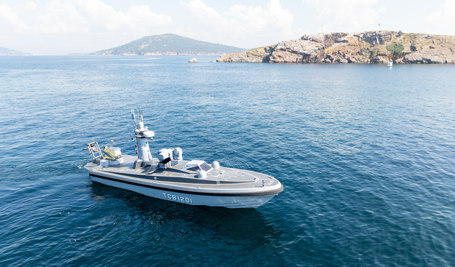 الزورق المسيّر التركي "سانجار" يجتاز اختبارات إطلاق النار بنجاح