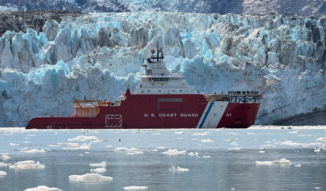 الولايات المتحدة وفنلندا توافقان على صفقة لشراء وبناء مدمرات جليد