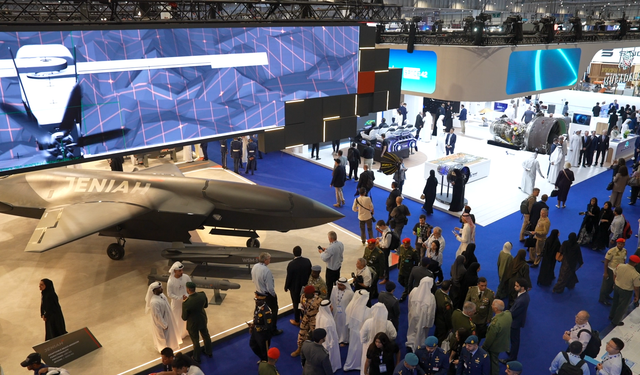 4.9 مليار دولار.. صفقات وزارة الدفاع الإماراتية وشرطة أبوظبي خلال أول ثلاث أيام من معرض دبي للطيران 2025