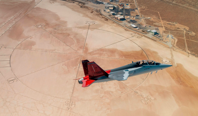 رويترز: بوينغ تقترب من الإعلان عن شراكة لتصدير طائرات "تي-7 ريد هوك" وسط ارتفاع الطلب