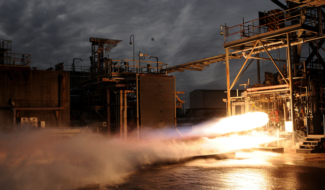 "لوكهيد مارتن" و"أفيو" تتعاونان لبناء مصنع لمحركات الصواريخ التي تعمل بالوقود الصلب