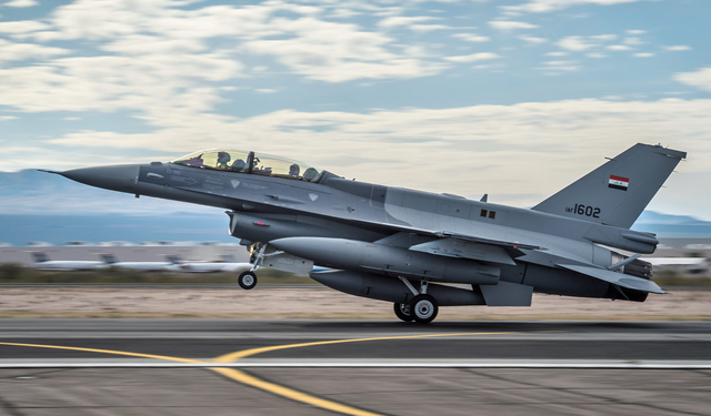 العراق يسعى لتعزيز منظومات الدفاع الجوي بصفقات جديدة