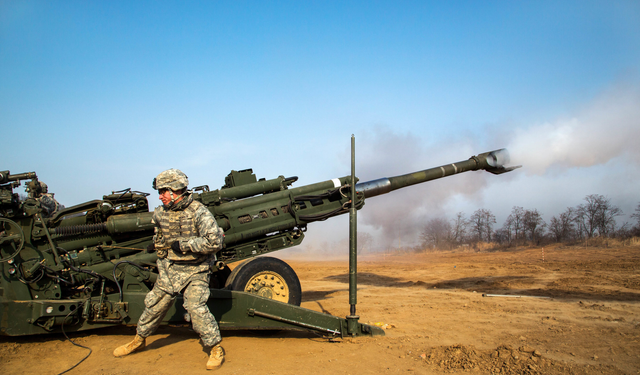 "بي أيه إي سيستمز" تستعد لتقديم عرض لتزويد الجيش التايلاندي بمدافع هاوتزر