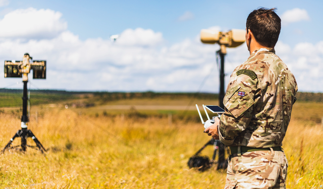 بريطانيا تدعم بلجيكا بفنيين ومعدات دفاعية للتصدي لمسيرات مجهولة