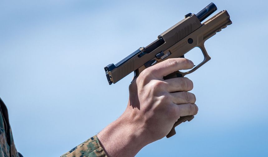 رسمياً.. اختيار مسدس رئيسي جديد للجيش السويسري من "سيغ ساور"