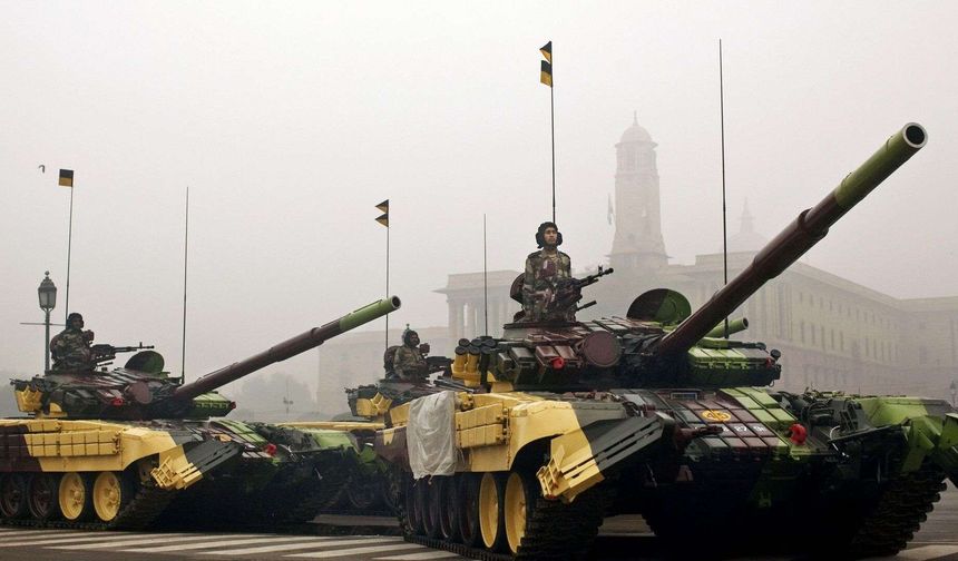 بـ 248 مليون دولار.. الهند تشتري محركات دبابات قتالية من روسيا