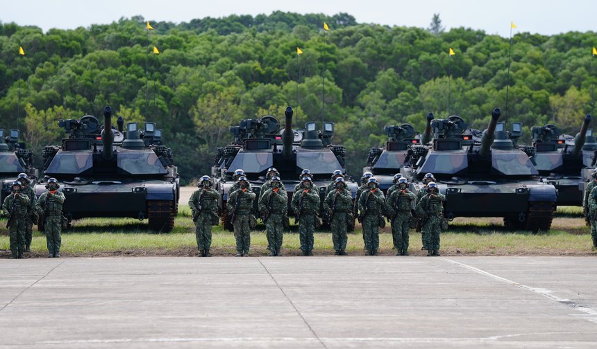 رسمياً.. دخول أول دفعة من دبابات "أبرامز" الخدمة في الجيش التايواني