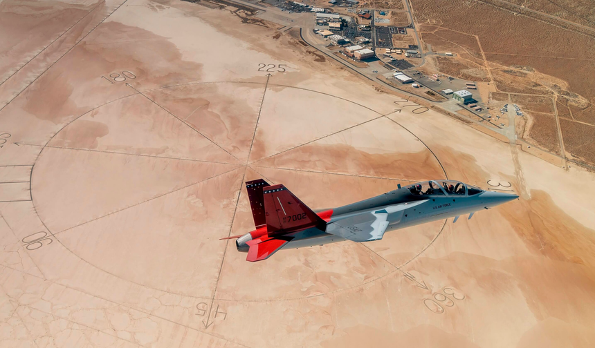 رويترز: بوينغ تقترب من الإعلان عن شراكة لتصدير طائرات "تي-7 ريد هوك" وسط ارتفاع الطلب