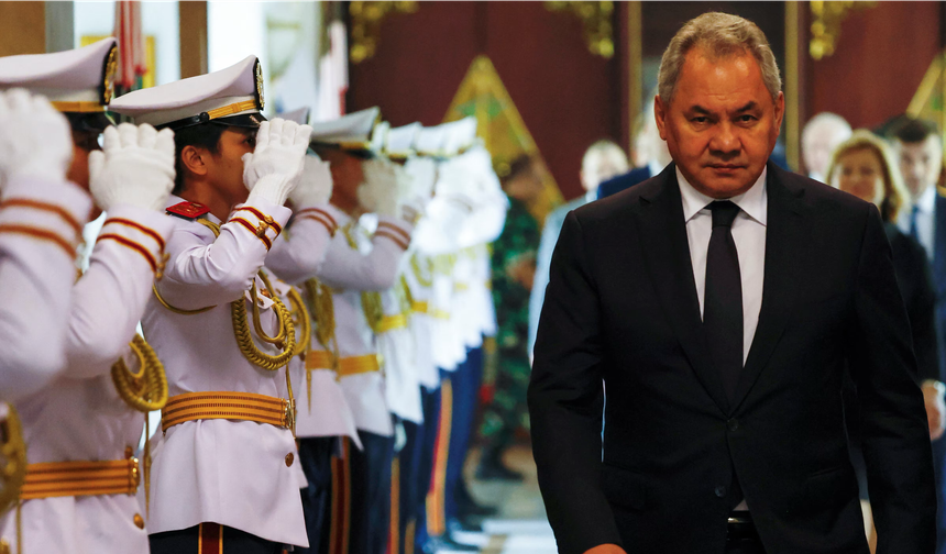 وفد عسكري روسي فى مصر لإجراء محادثات عسكرية