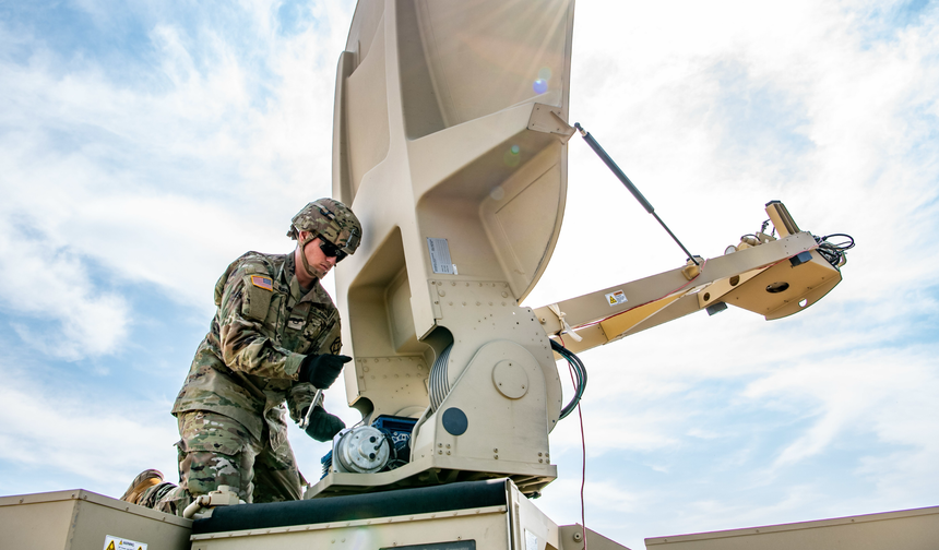 أمريكا توافق على صفقة لتعزيز الاتصالات في العراق بقيمة 100 مليون دولار